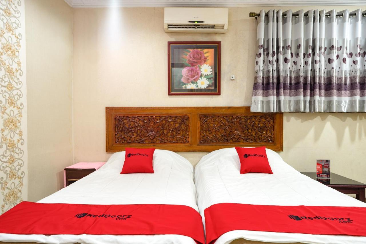 Reddoorz Near Rs Cikini Джакарта Екстериор снимка