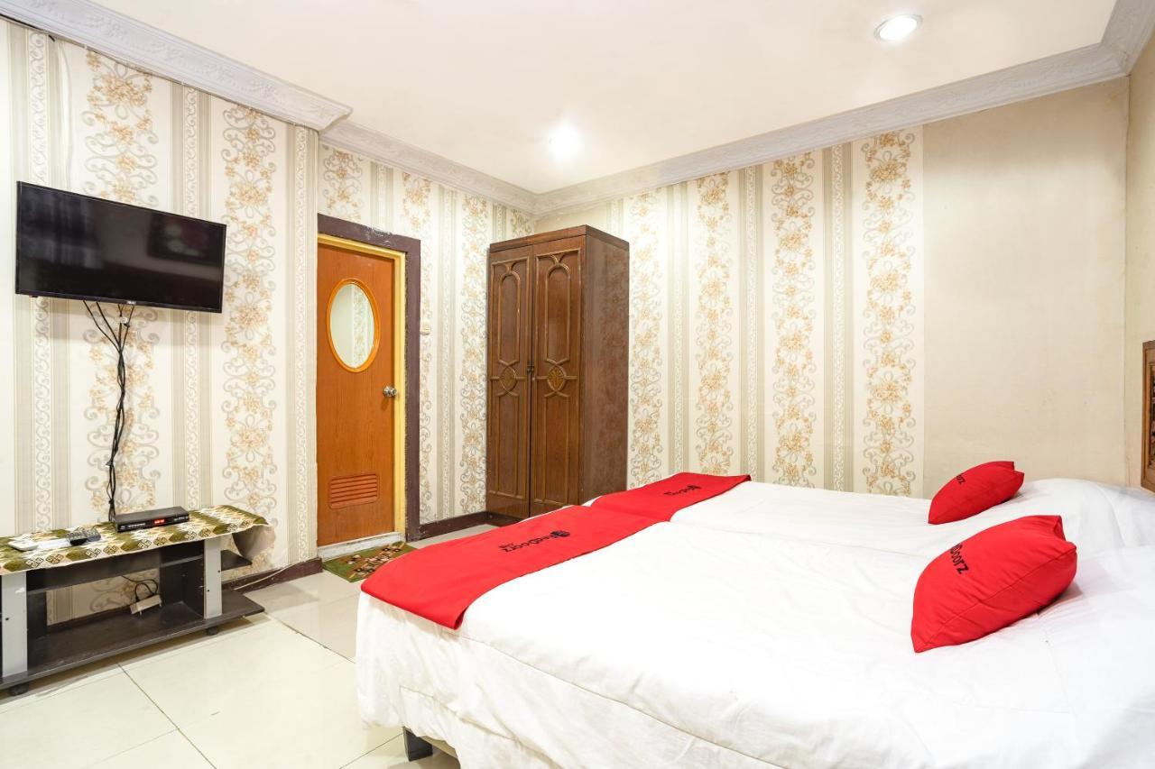Reddoorz Near Rs Cikini Джакарта Екстериор снимка